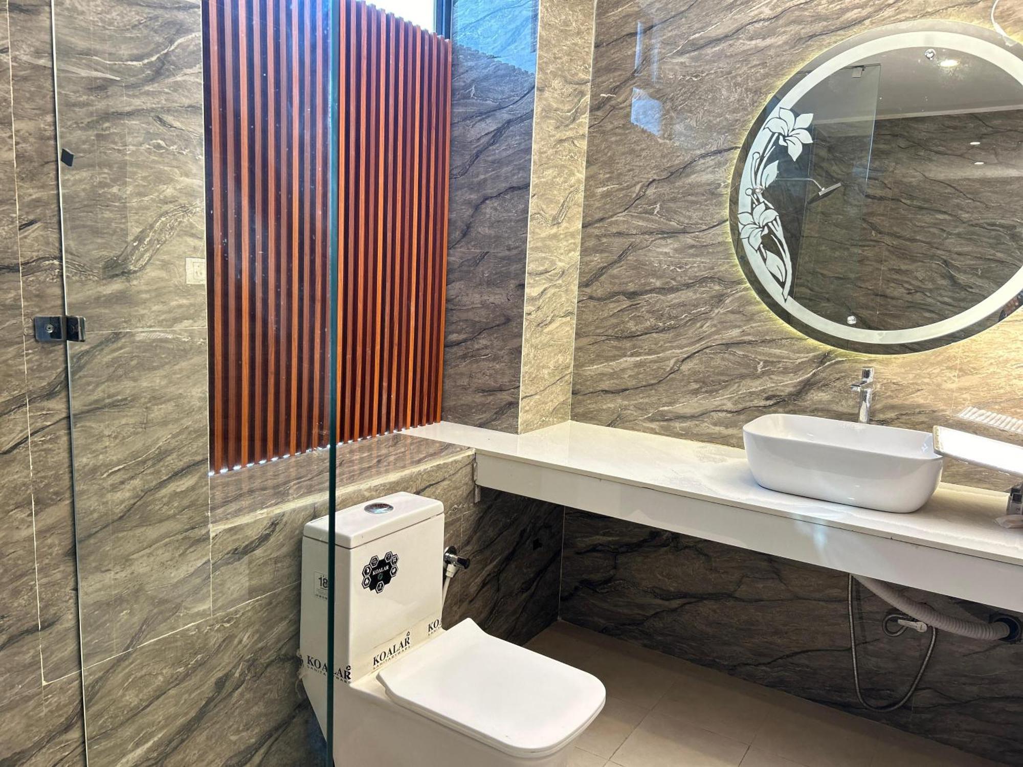 Hotels7Apple Mahoba ภายนอก รูปภาพ